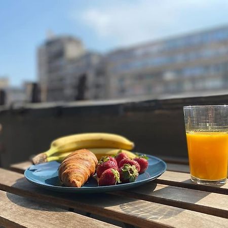 2 Bedroom Apartment With Terrace In City Center بوخارست المظهر الخارجي الصورة